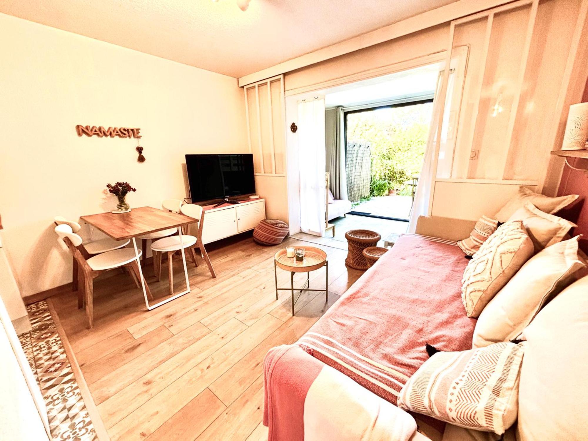 La Petite Pinede Studio Climatise Proche Plage Sanary-sur-Mer Exterior foto